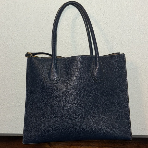 Michael Kors Mercer Large Pebbled Leather Accordion Tote Bag - Picture 4 of 13